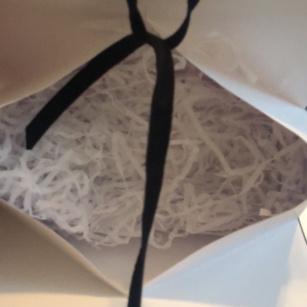 Chanel Makeup Packaging - Picture 2 of 2